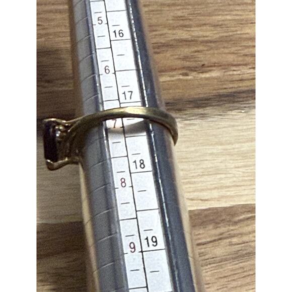 VTG Avon‎ Goldtone Garnet Costume Fashion Ruby Red Color Ring Size 7 - Picture 9 of 9